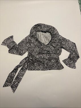 Areli Collection Black & White Paisley Wrap Blazer with Tie Waist